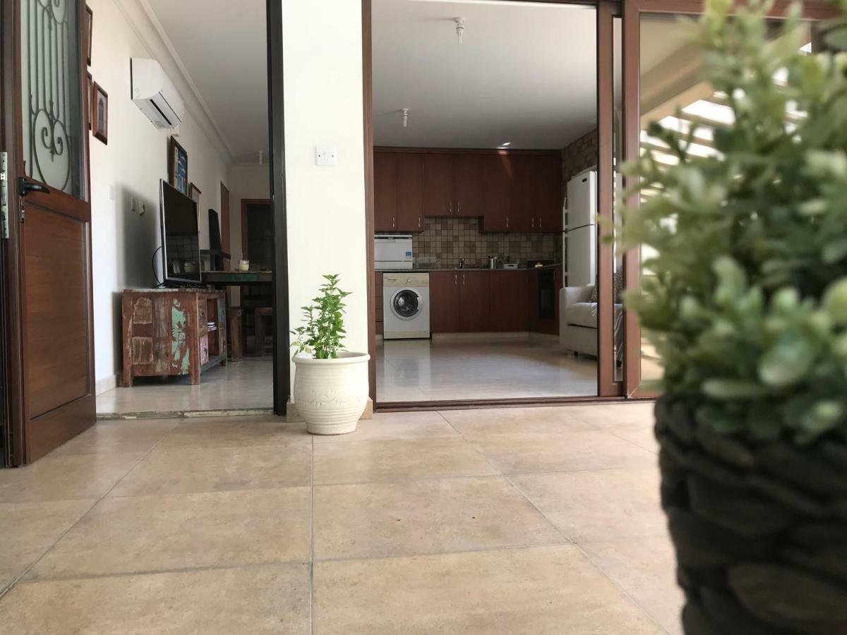 Mystra Place Nicosia Exteriör bild